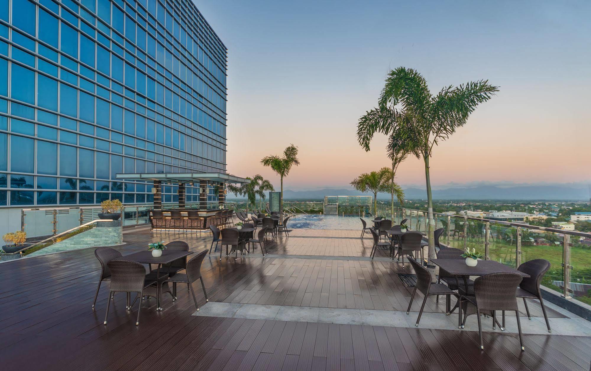 Richmonde Hotel Iloilo מראה חיצוני תמונה